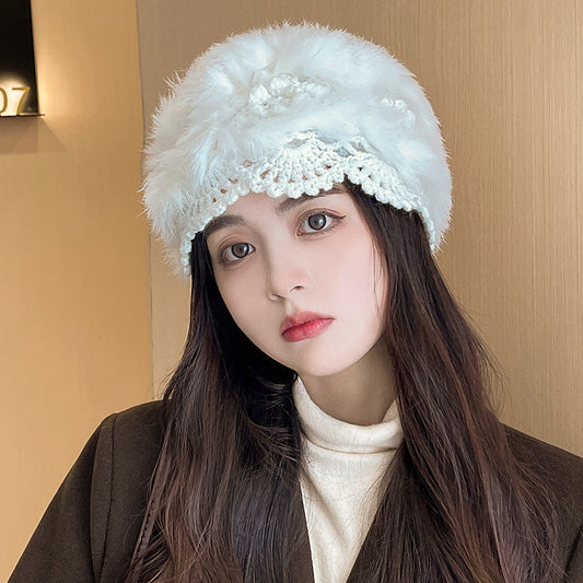 قبعة من القش وفرو الأرانب المصنوعة يدويًا، قبعة نسائية بيضاء من الفرو، قبعة صوفية محبوكة