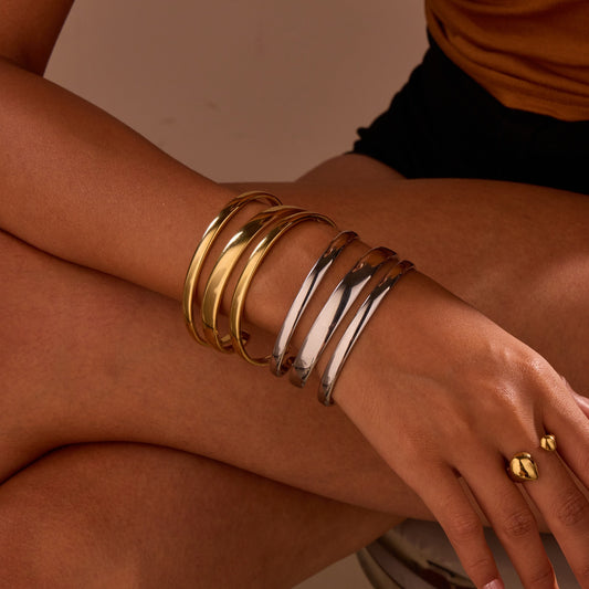 سوار من الفولاذ المقاوم للصدأ بفتحة بسيطة