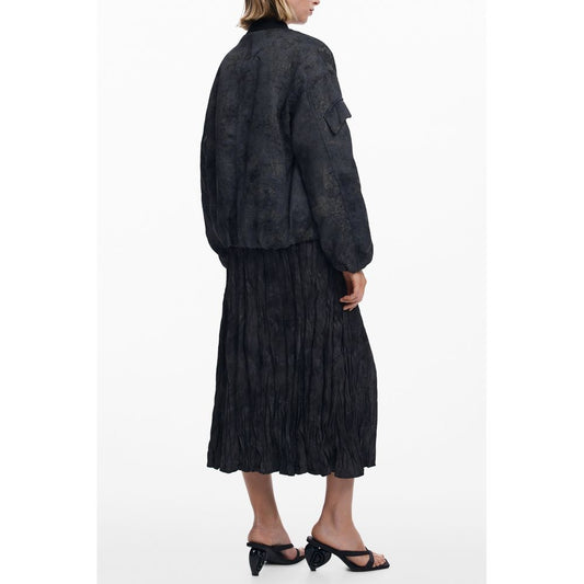 Chaqueta de poliéster negra para mujer