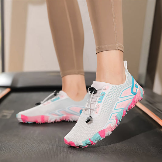 Nuevas zapatillas de fitness para interiores gruesas con suela suave y antideslizantes.