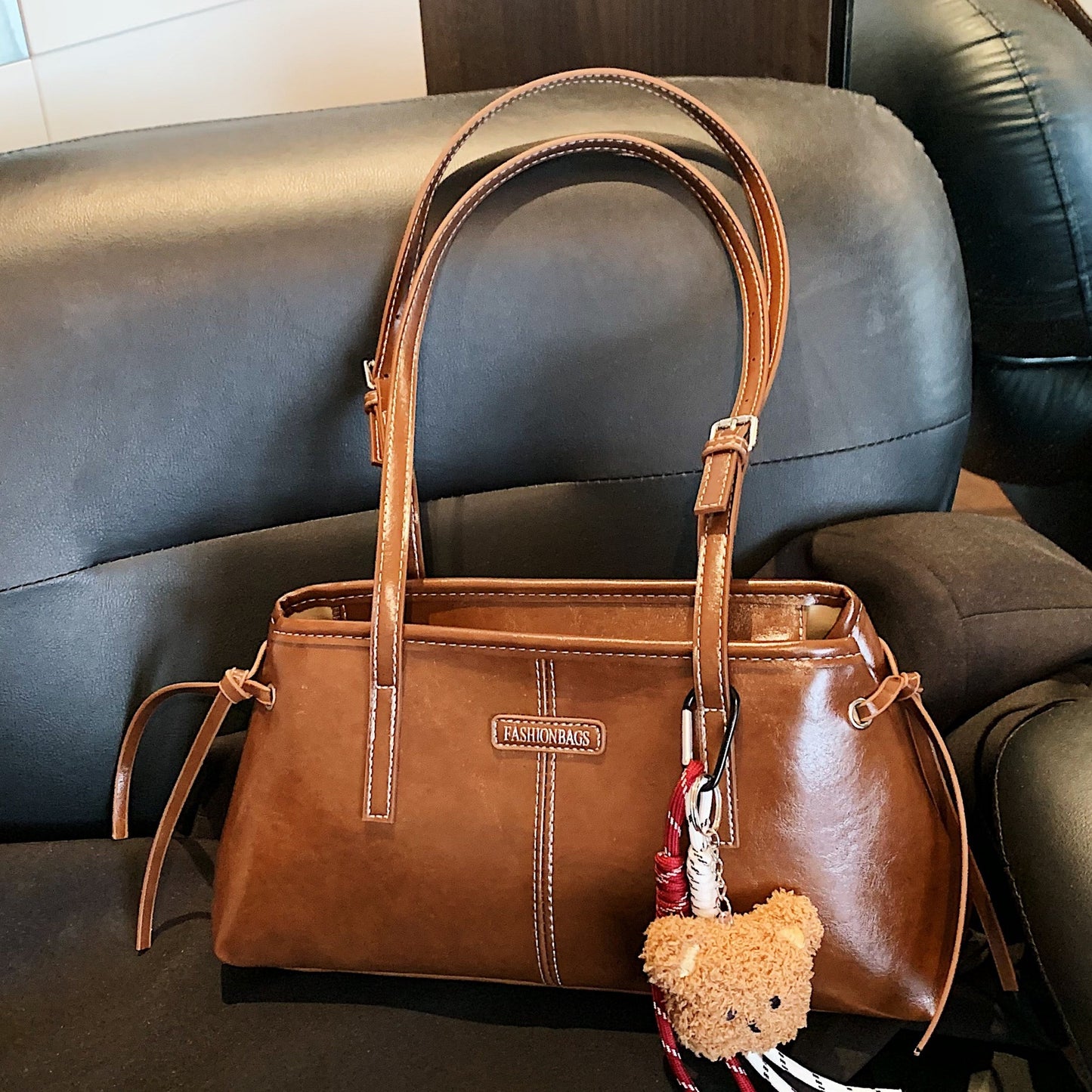 Fashionable Retro Minimalist Womens Shoulder Bag