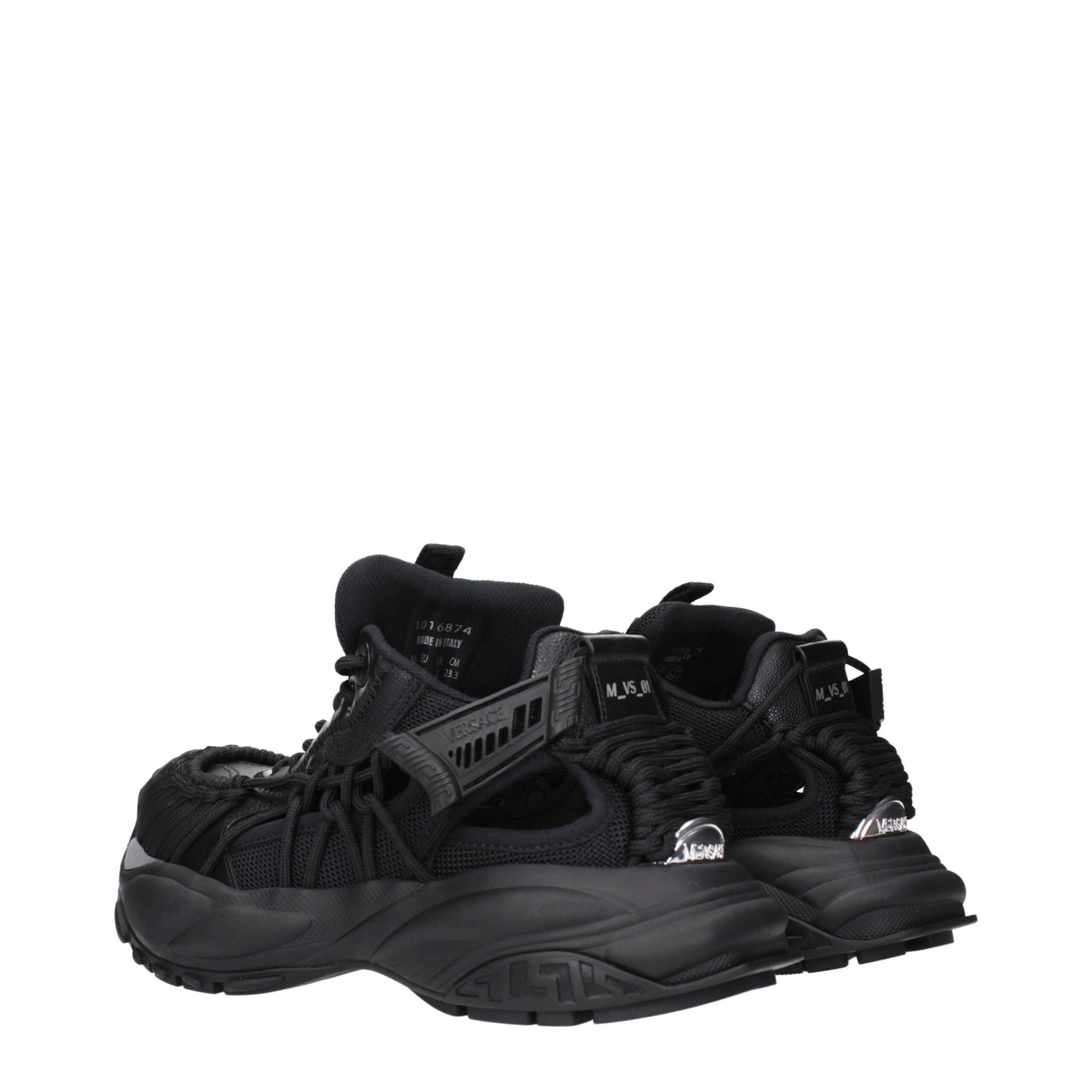 حذاء رياضي أسود من الجلد